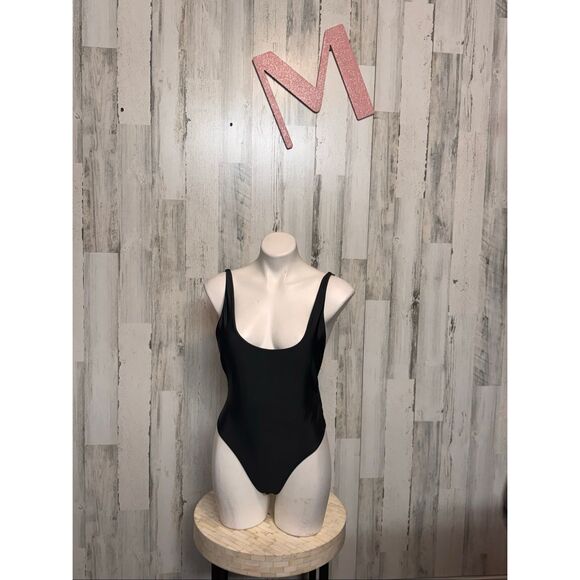 Classic Black Scoop Back Bodysuit | Stretchy Basic Tank One Piece – Size Medium - Picture 1 of 6
